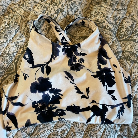 Athleta set - Picture 2 of 5